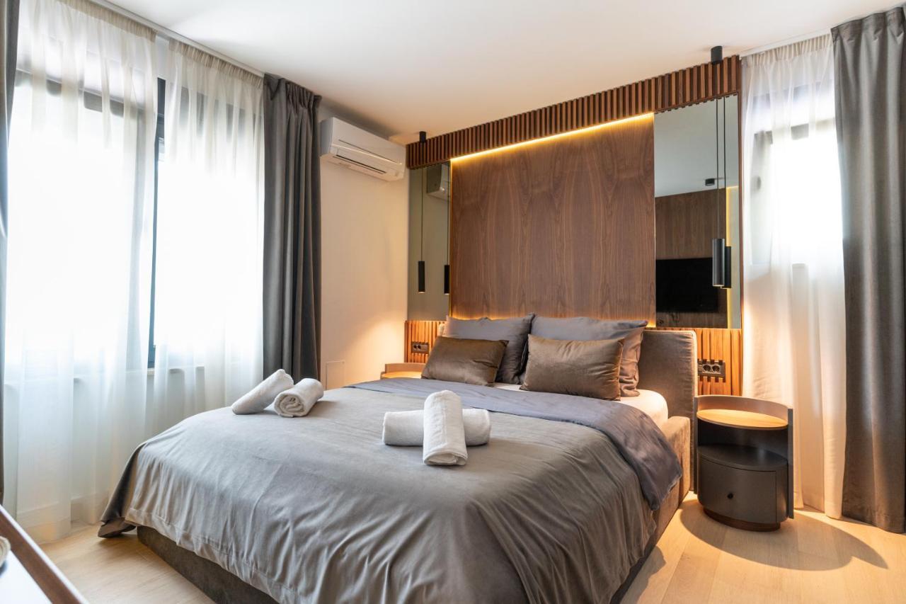 Ez Luxury Living Apartment