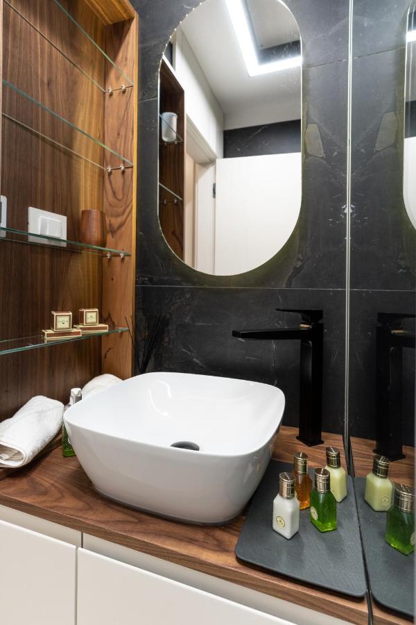 Ez Luxury Living Apartment